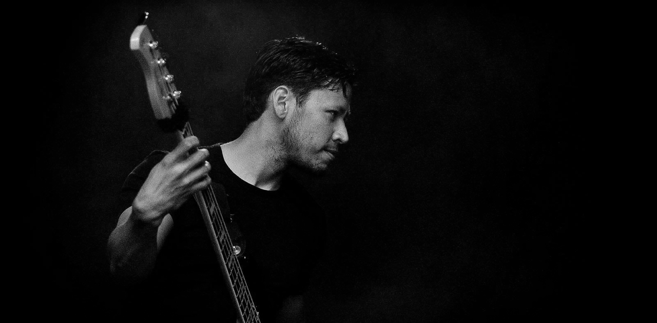 Jose Croeze bassist